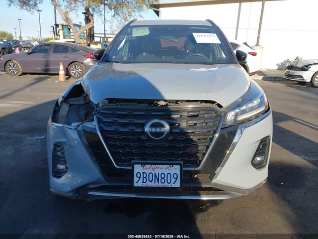 2022 Nissan Kicks Sr Xtronic Cvt მანქანა იყიდება აუქციონზე, vin: 3N1CP5DV7NL514758, აუქციონის ნომერი: 45639453