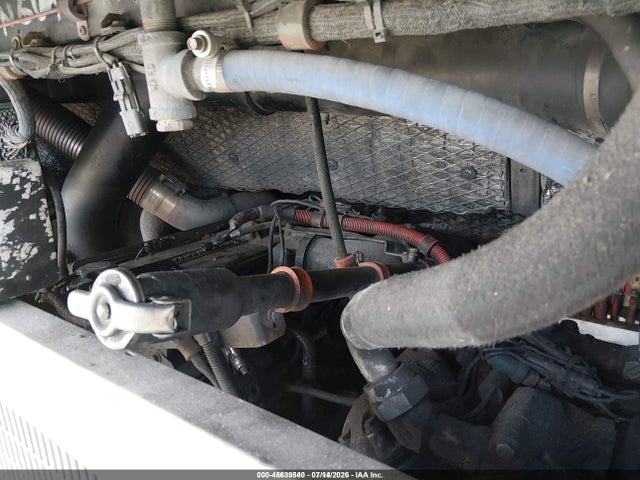 2005 Gillig Transit Bus Low მანქანა იყიდება აუქციონზე, vin: 15GGD181X51075028, აუქციონის ნომერი: 45639540