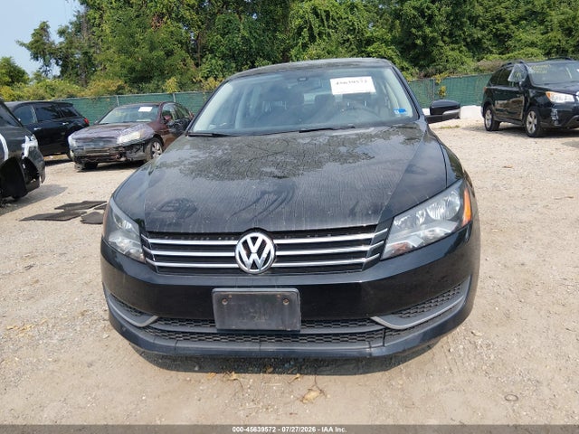2014 Volkswagen Passat 1.8t Se მანქანა იყიდება აუქციონზე, vin: 1VWBT7A32EC047017, აუქციონის ნომერი: 45639572