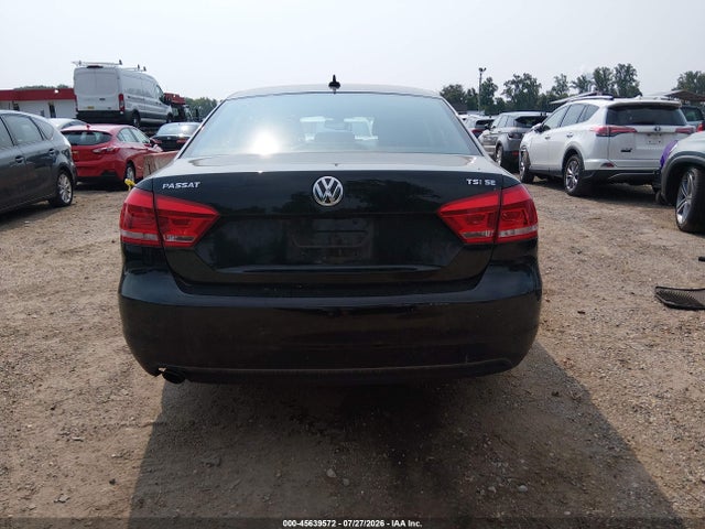 2014 Volkswagen Passat 1.8t Se მანქანა იყიდება აუქციონზე, vin: 1VWBT7A32EC047017, აუქციონის ნომერი: 45639572