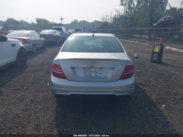 2014 Mercedes-benz C 300 Sport 4matic მანქანა იყიდება აუქციონზე, vin: WDDGF8AB1EG185398, აუქციონის ნომერი: 45639591