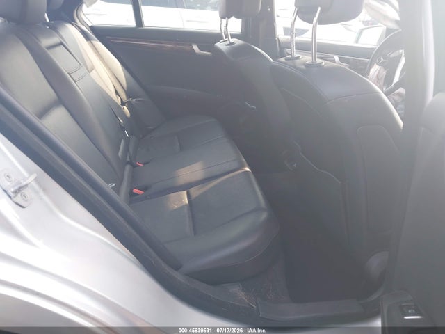 2014 Mercedes-benz C 300 Sport 4matic მანქანა იყიდება აუქციონზე, vin: WDDGF8AB1EG185398, აუქციონის ნომერი: 45639591