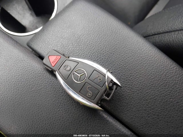 45639635 :رقم المزاد ، WDDGF8BB3CA693743 vin ، 2012 Mercedes-benz C 300 Luxury 4matic/sport 4matic مزاد بيع