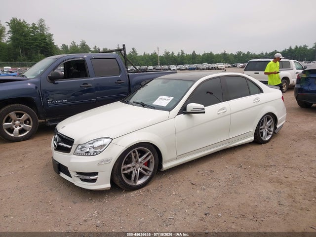 45639635 :رقم المزاد ، WDDGF8BB3CA693743 vin ، 2012 Mercedes-benz C 300 Luxury 4matic/sport 4matic مزاد بيع