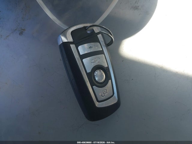 Продажа на аукционе авто 2012 Bmw 528i, vin: WBAXG5C5XCDW24588, номер лота: 45639660