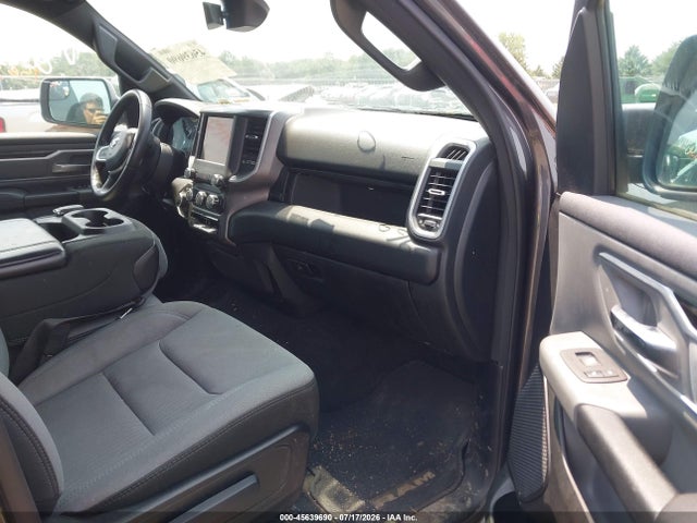 2021 Ram 1500 Big Horn  4x4 6'4 Box მანქანა იყიდება აუქციონზე, vin: 1C6SRFBT1MN513539, აუქციონის ნომერი: 45639690