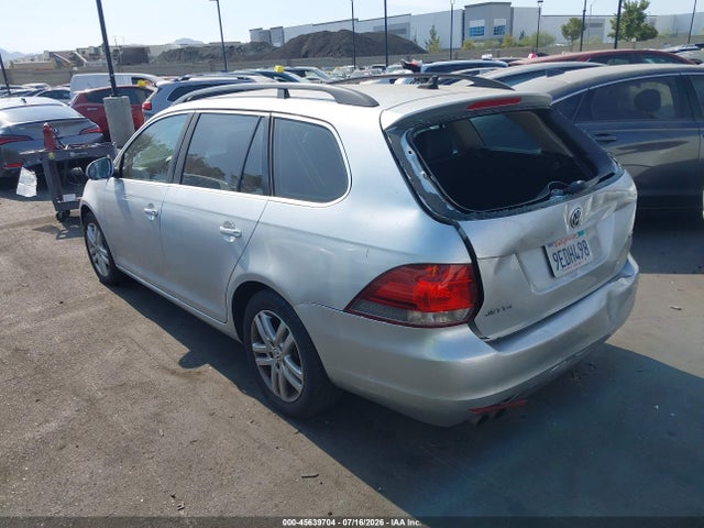 3VWPL7AJ3EM619702 Volkswagen Jetta Sportwagen 2.0l Tdi