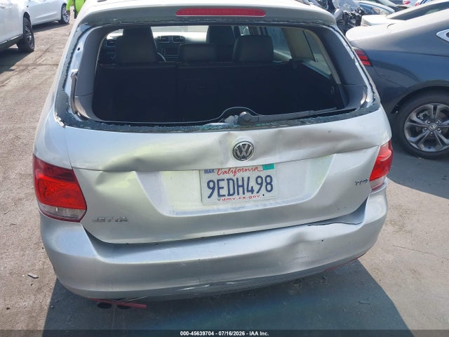 3VWPL7AJ3EM619702 Volkswagen Jetta Sportwagen 2.0l Tdi