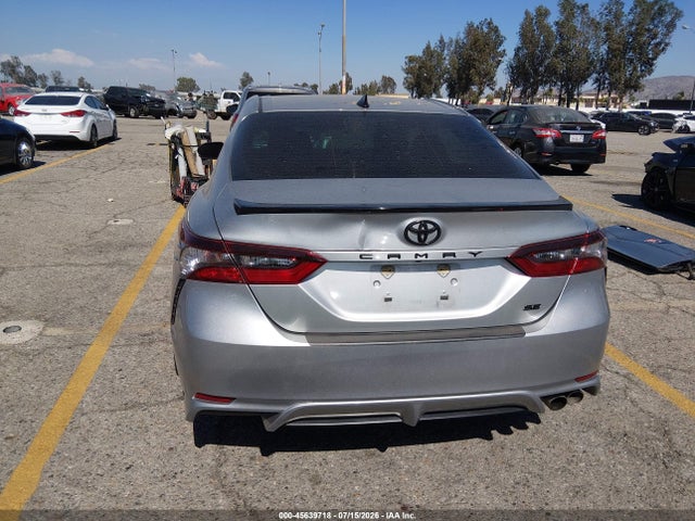 4T1G11AK6NU009878 Toyota Camry Se Nightshade Edition