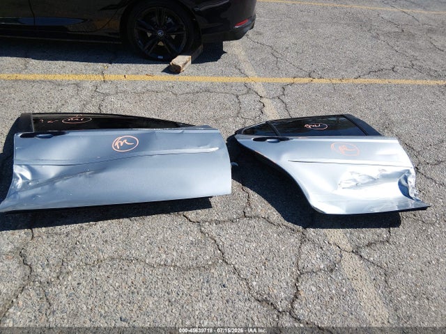 4T1G11AK6NU009878 Toyota Camry Se Nightshade Edition