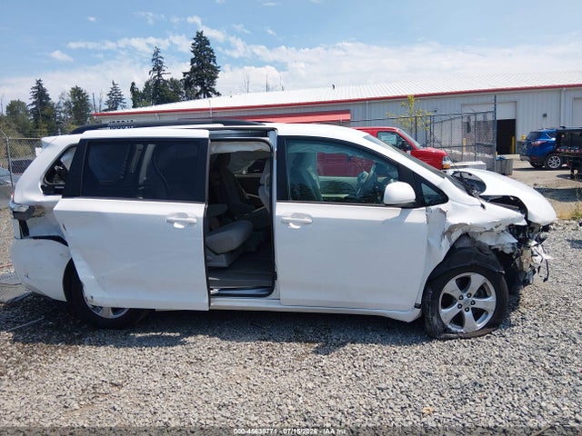 5TDKK3DC0ES414487 Toyota Sienna Le V6 8 Passenger