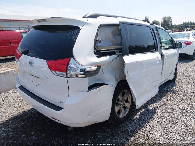5TDKK3DC0ES414487 Toyota Sienna Le V6 8 Passenger
