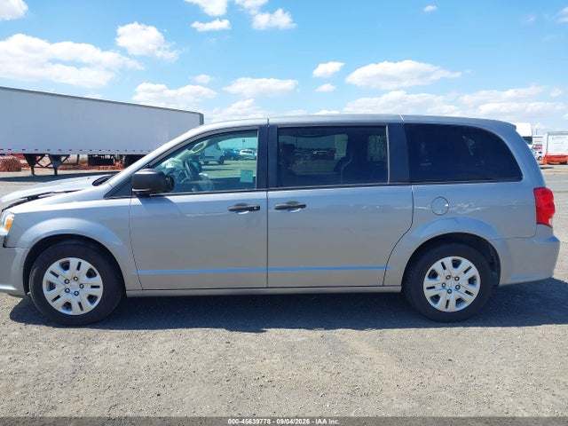 2C4RDGBG5KR704301 Dodge Grand Caravan Se