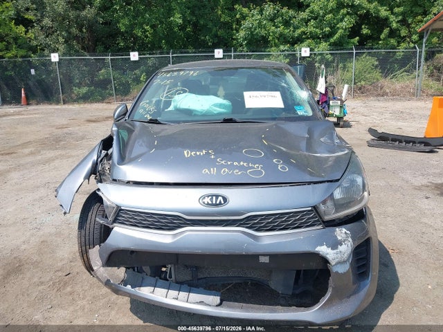 2020 Kia Rio S მანქანა იყიდება აუქციონზე, vin: 3KPA24AD7LE332147, აუქციონის ნომერი: 45639796