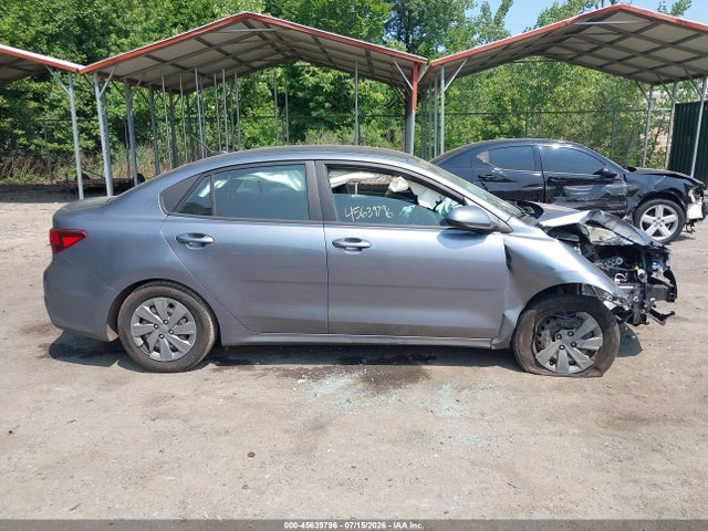 2020 Kia Rio S მანქანა იყიდება აუქციონზე, vin: 3KPA24AD7LE332147, აუქციონის ნომერი: 45639796