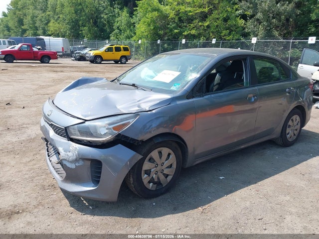 2020 Kia Rio S მანქანა იყიდება აუქციონზე, vin: 3KPA24AD7LE332147, აუქციონის ნომერი: 45639796