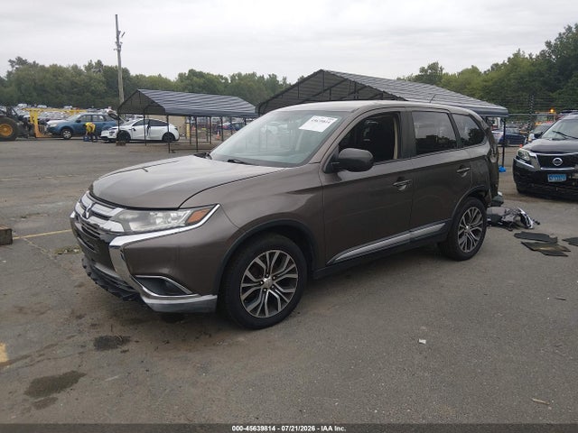2016 Mitsubishi Outlander Es მანქანა იყიდება აუქციონზე, vin: JA4AZ3A36GZ036442, აუქციონის ნომერი: 45639814