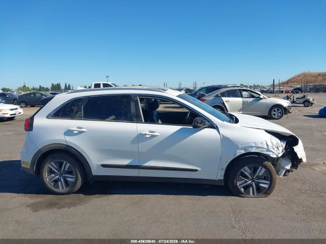 2022 Kia Niro Plug-in Hybrid Ex Premium მანქანა იყიდება აუქციონზე, vin: KNDCC3LD8N5521479, აუქციონის ნომერი: 45639840