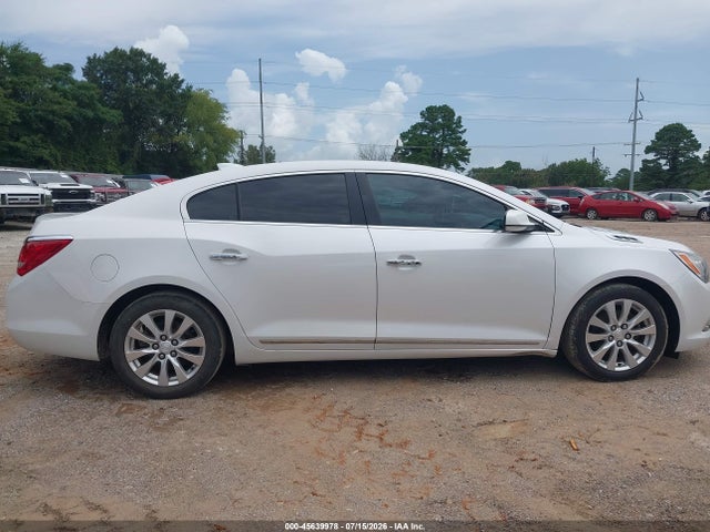 45639978 :رقم المزاد ، 1G4GB5GRXFF138611 vin ، 2015 Buick Lacrosse Leather مزاد بيع