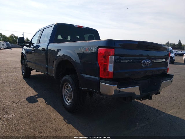 Ford F-250 Xl 2018 1FT7W2B66JEC48719 Image 3