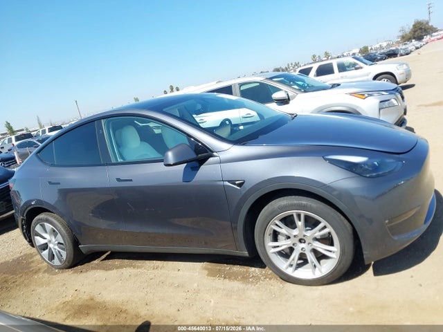 2023 Tesla Model Y Awd/long Range Dual Motor All-wheel Drive მანქანა იყიდება აუქციონზე, vin: 7SAYGDEE2PF892180, აუქციონის ნომერი: 45640013