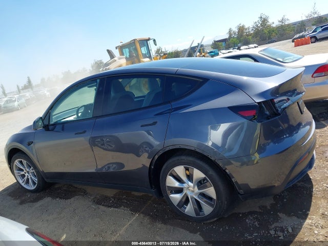 2023 Tesla Model Y Awd/long Range Dual Motor All-wheel Drive მანქანა იყიდება აუქციონზე, vin: 7SAYGDEE2PF892180, აუქციონის ნომერი: 45640013