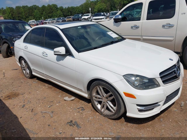 Продажа на аукционе авто 2014 Mercedes-benz C 250 Sport, vin: WDDGF4HB7ER306518, номер лота: 45640050