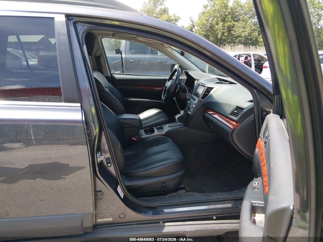 45640083 :رقم المزاد ، 4S4BRBLC4C3282173 vin ، 2012 Subaru Outback 2.5i Limited مزاد بيع
