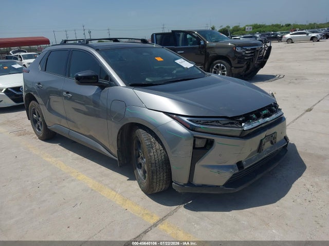 Toyota Bz Xle Plus 2026 JTMBCAEB2TA005022 главное изображение
