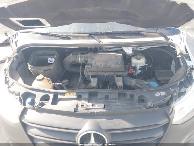 WD4PF0CD3KT003820 Mercedes-Benz Sprinter 2500 High Roof V6