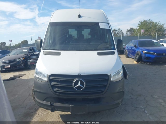WD4PF0CD3KT003820 Mercedes-Benz Sprinter 2500 High Roof V6