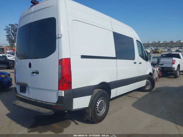 WD4PF0CD3KT003820 Mercedes-Benz Sprinter 2500 High Roof V6