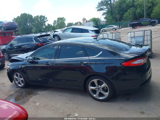 Продажа на аукционе авто 2015 Ford Fusion Se, vin: 3FA6P0H70FR204643, номер лота: 45640128