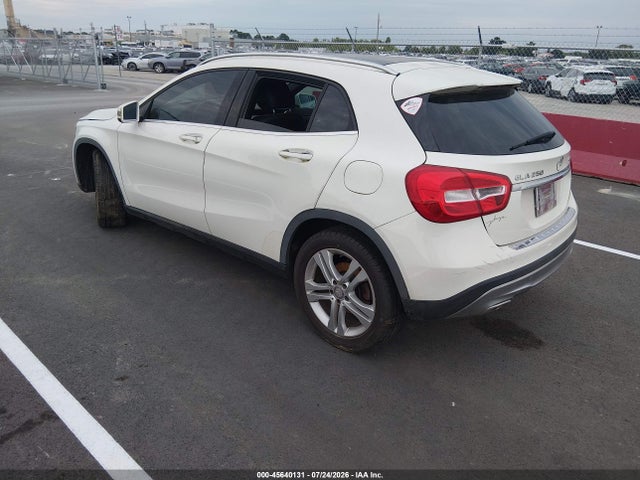2017 Mercedes-benz Gla 250 4matic მანქანა იყიდება აუქციონზე, vin: WDCTG4GB2HJ312179, აუქციონის ნომერი: 45640131