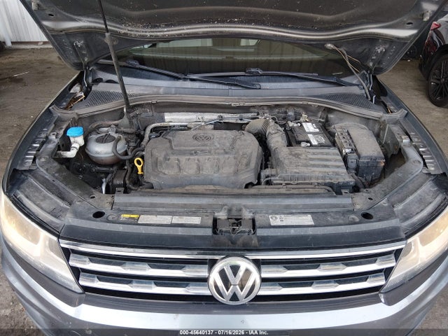 2018 Volkswagen Tiguan 2.0t Se/2.0t Sel მანქანა იყიდება აუქციონზე, vin: 3VV2B7AX2JM003442, აუქციონის ნომერი: 45640137