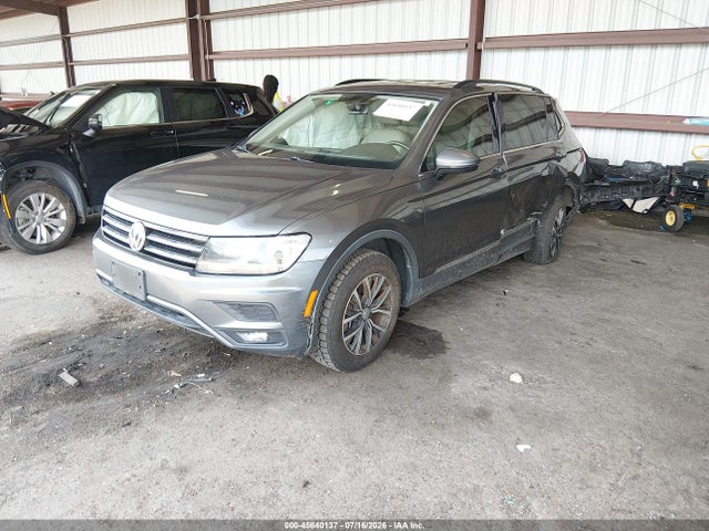 2018 Volkswagen Tiguan 2.0t Se/2.0t Sel მანქანა იყიდება აუქციონზე, vin: 3VV2B7AX2JM003442, აუქციონის ნომერი: 45640137