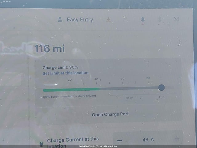 2024 Tesla Model Y Long Range Single Motor Rear-wheel Drive/rwd მანქანა იყიდება აუქციონზე, vin: 7SAYGDED4RA303184, აუქციონის ნომერი: 45640150