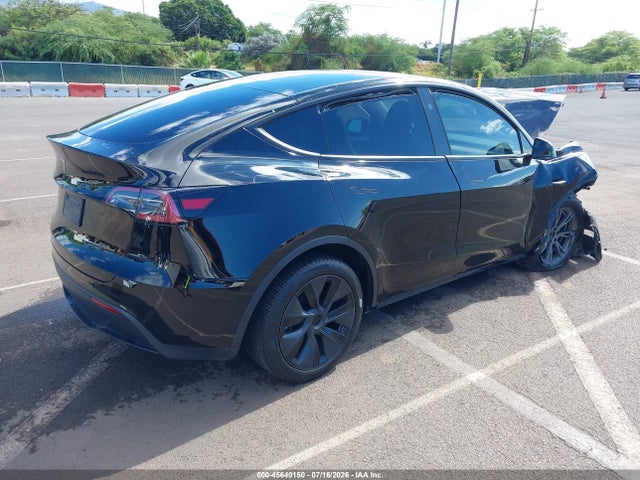 2024 Tesla Model Y Long Range Single Motor Rear-wheel Drive/rwd მანქანა იყიდება აუქციონზე, vin: 7SAYGDED4RA303184, აუქციონის ნომერი: 45640150