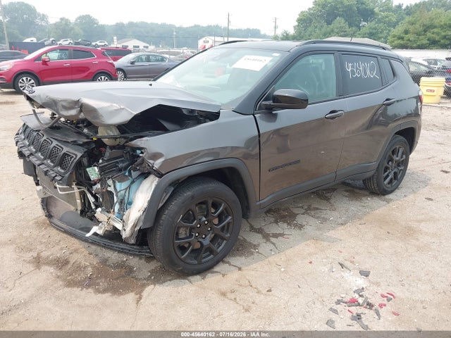 45640162 :رقم المزاد ، 3C4NJDBN5PT528746 vin ، 2023 Jeep Compass Altitude 4x4 مزاد بيع