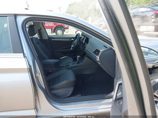 Продаж на аукціоні авто 2022 Volkswagen Jetta 1.5t Se, vin: 3VW7M7BU0NM012548, номер лоту: 45640194