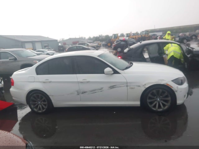 45640212 :رقم المزاد ، WBAPK5C55BA994393 vin ، 2011 Bmw 328i Xdrive مزاد بيع