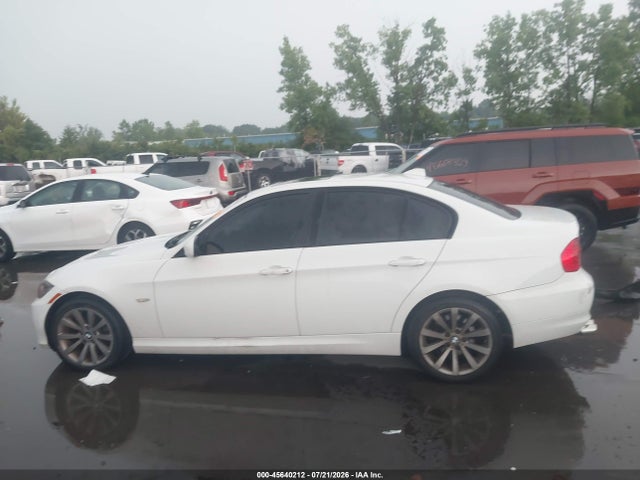 45640212 :رقم المزاد ، WBAPK5C55BA994393 vin ، 2011 Bmw 328i Xdrive مزاد بيع