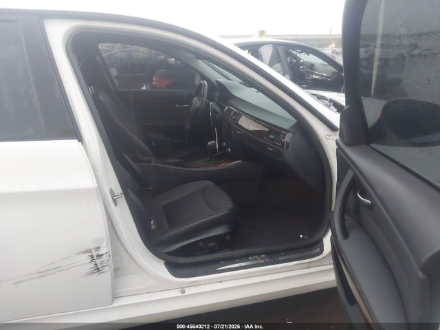 45640212 :رقم المزاد ، WBAPK5C55BA994393 vin ، 2011 Bmw 328i Xdrive مزاد بيع