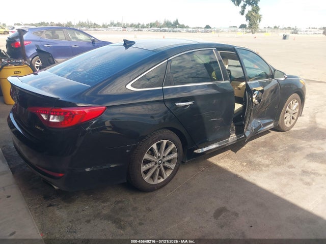 Hyundai Sonata Limited 2016 5NPE34AF1GH413436 Image 4