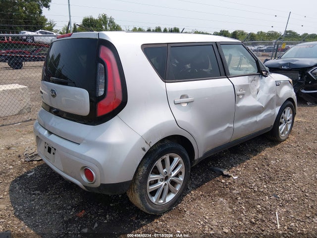 Продаж на аукціоні авто 2018 Kia Soul +, vin: KNDJP3A57J7554690, номер лоту: 45640234