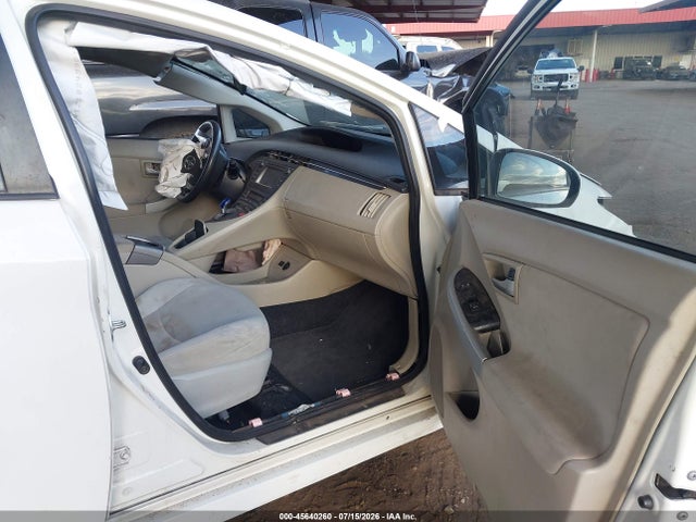 Toyota Prius Two 2015 JTDKN3DU2F0459709 Image 5