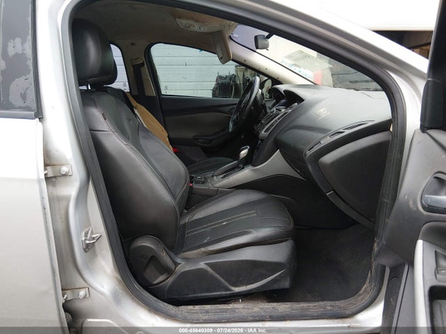 1FADP3F25EL107449 Ford FOCUS SE