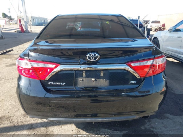 4T1BF1FK0GU514211 Toyota CAMRY SE