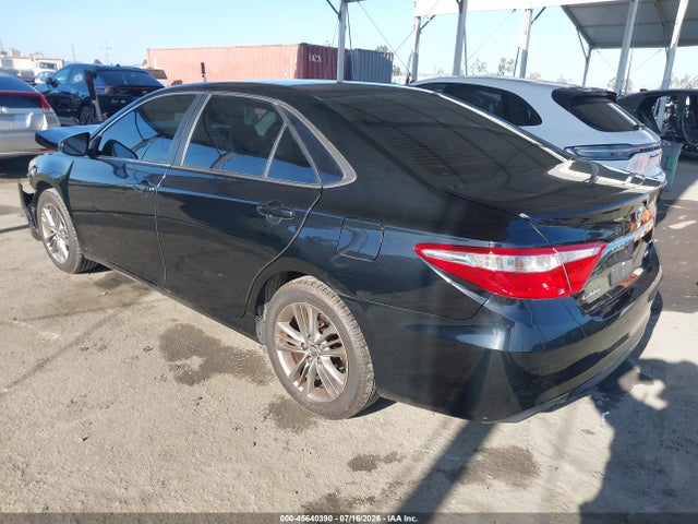4T1BF1FK0GU514211 Toyota CAMRY SE