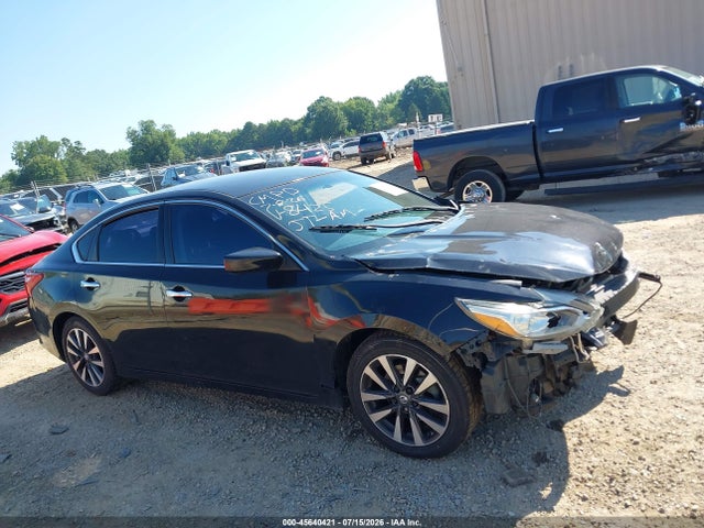 Auction sale of the 2017 Nissan Altima 2.5 Sv, vin: 1N4AL3AP1HC218425, lot number: 45640421